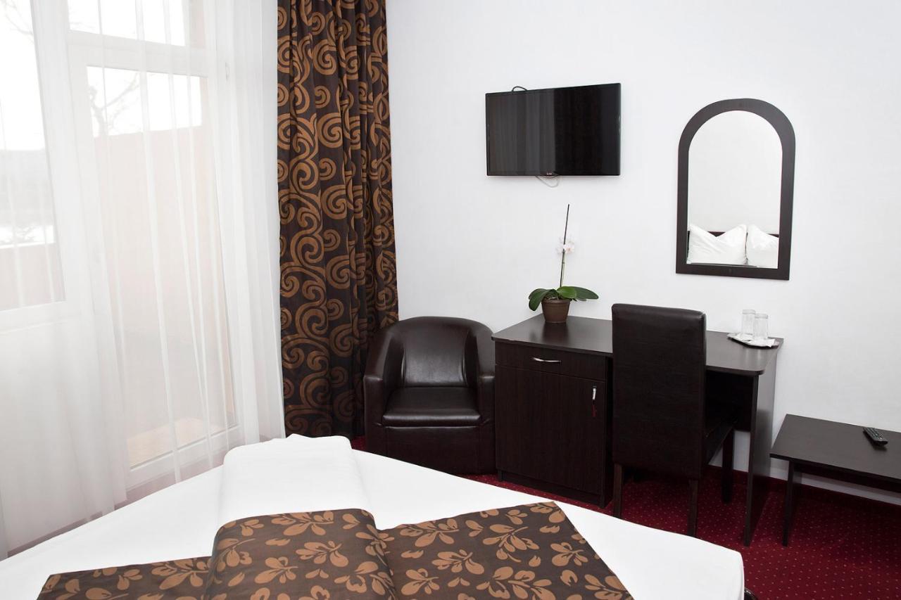 Hotel Terra 오라데아 외부 사진