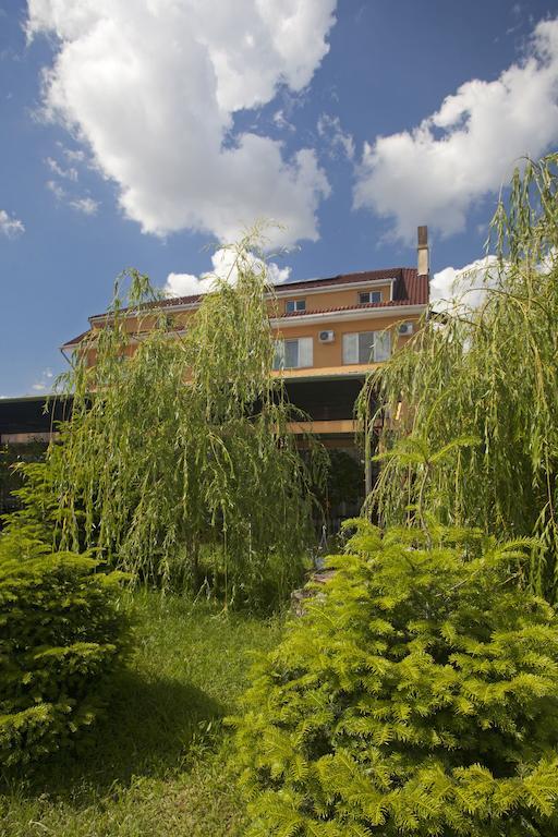 Hotel Terra 오라데아 외부 사진